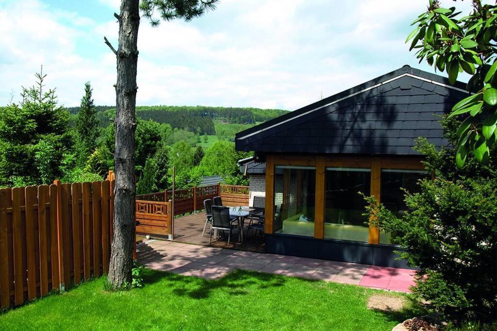 Ferienhaus Dana Meschede Bagian luar foto