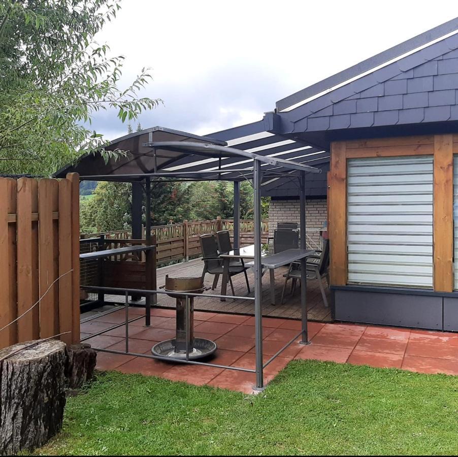 Ferienhaus Dana Meschede Bagian luar foto